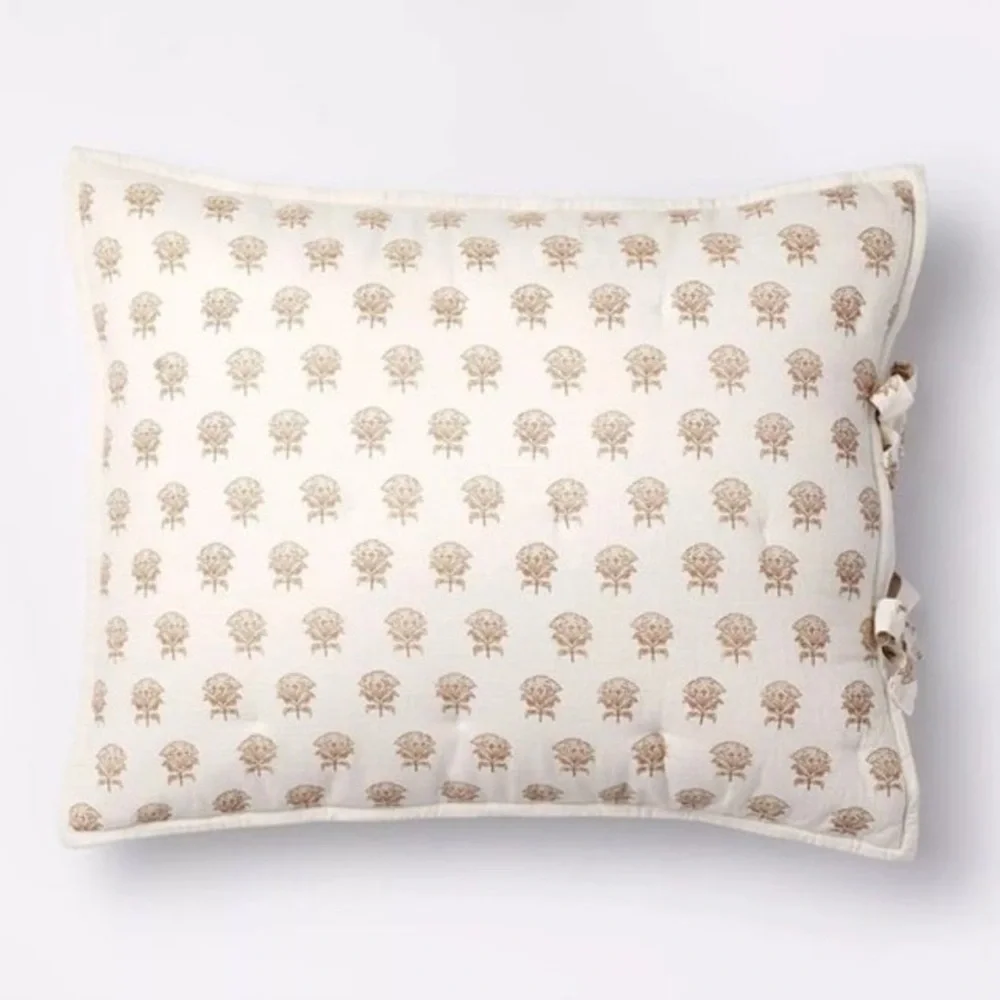 King Lofty Cotton Slub Woodblock Print Floral Quilt Sham White